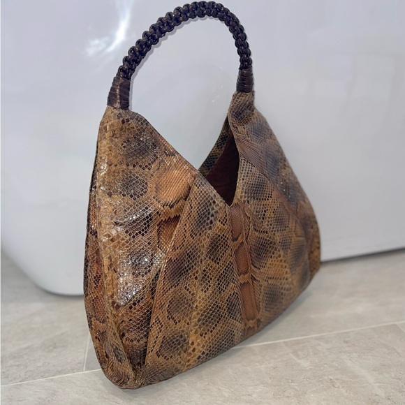 Nancy Gonzalez Python Hobo Bag Excellent Condition Used 1X Beautiful - Picture 13 of 16